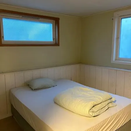 Sentralt Hus Med Egen Parkering アパート