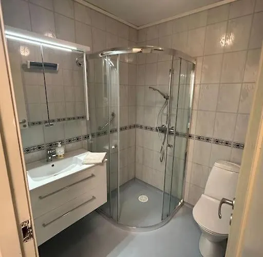 Sentralt Hus Med Egen Parkering Apartamento